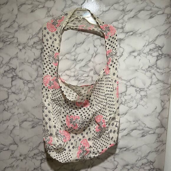 Free People Super Lightweight Reusable Shoulder Bag Slouchy Pink Floral Boho - Picture 1 of 4